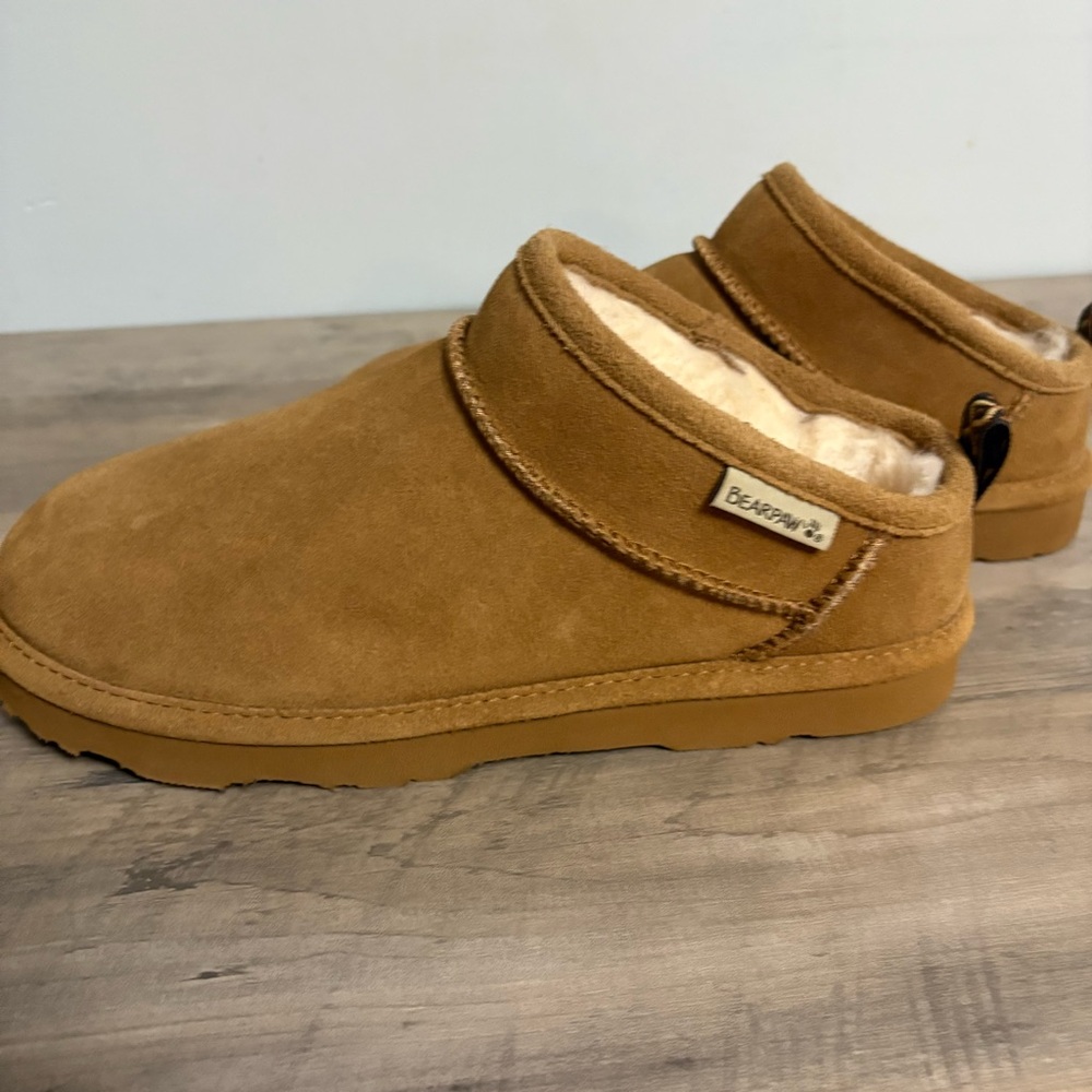 Bearpaw Kam Slipper slides - Hickory Brown boot clogs. Size 9